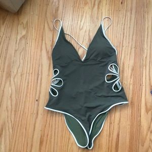 Xl Aerie bathing suit